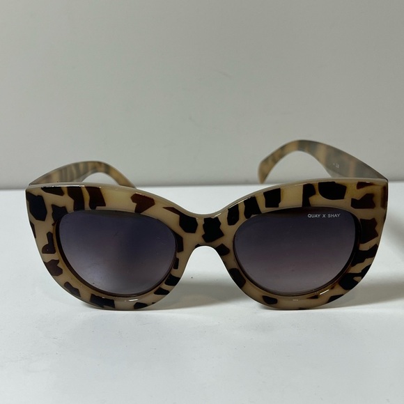 QUAY x SHAY Jinx Nomadchic Mitchell Sunglasses Desert Leopard MCM Glasses EUC - Picture 3 of 11